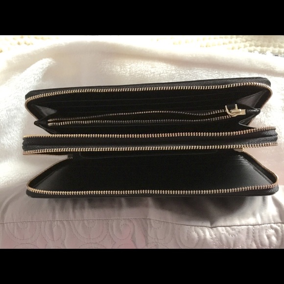 Tory Burch Black Wallet Clutch - Picture 3 of 4