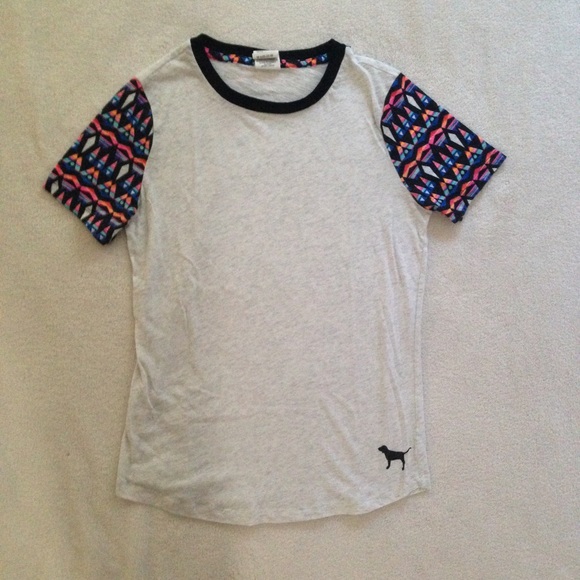 VS Pink Crew Neck Tee