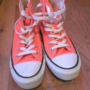 Pink Converse All Star