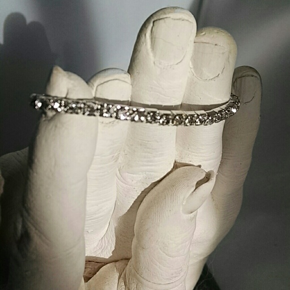 Sparkles All Over Bracelet - Picture 2 of 4