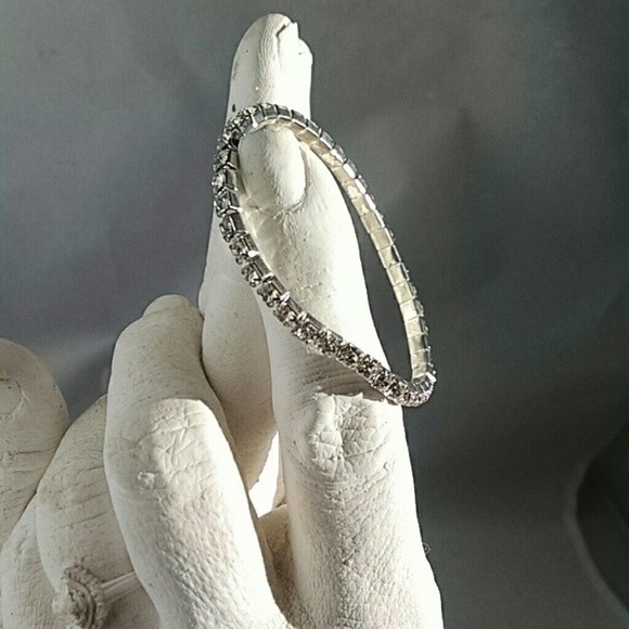 Sparkles All Over Bracelet - Picture 4 of 4