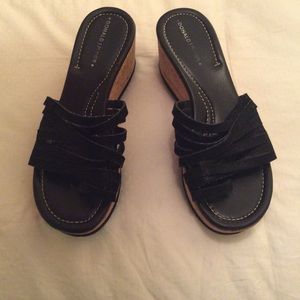 Donald Pliner black sandals