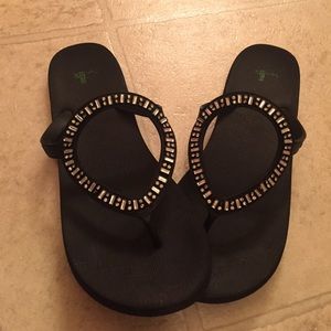 Black sanuk rhinestone sandals