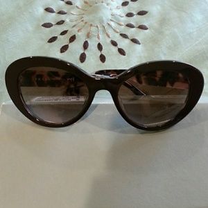 PRADAS CAMEO/Leopard arms