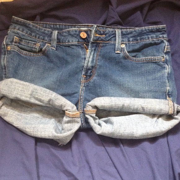Cutoff Levi shorts