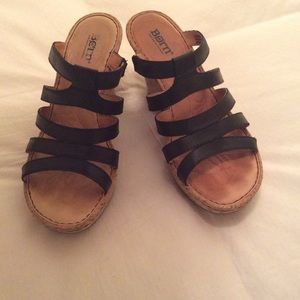 Born sandals
