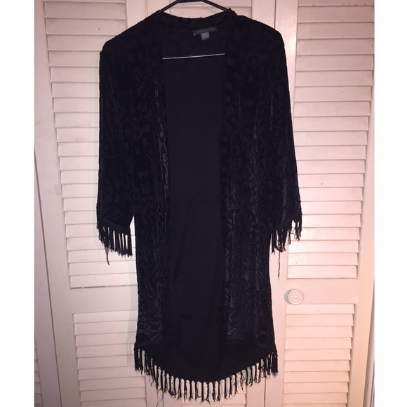 Kendall and Kylie kimono