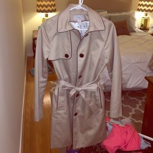 Fabulous H&M trench coat! Size 6 Women's