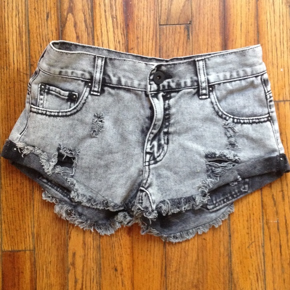 Bullhead Denim Shorts - Picture 1 of 4