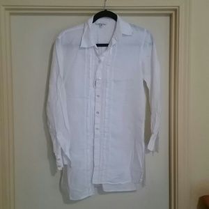 White linen tunic style shirt