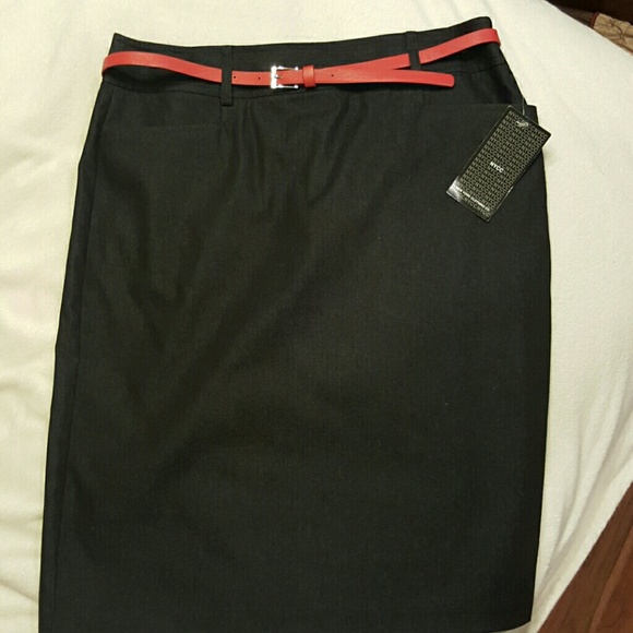 Pencil skirt with red skinny belt