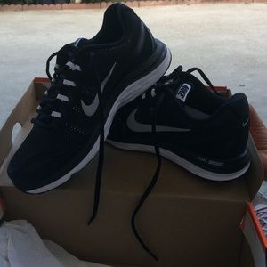 Nike Dual Fusion Run 3