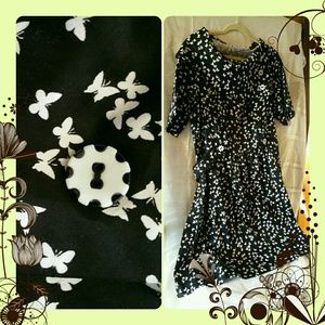 Gorgeous Black White Butterfly Collared eShakti