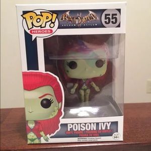 POISON IVY FUNKO POP COLLECTIBLE FIGURE