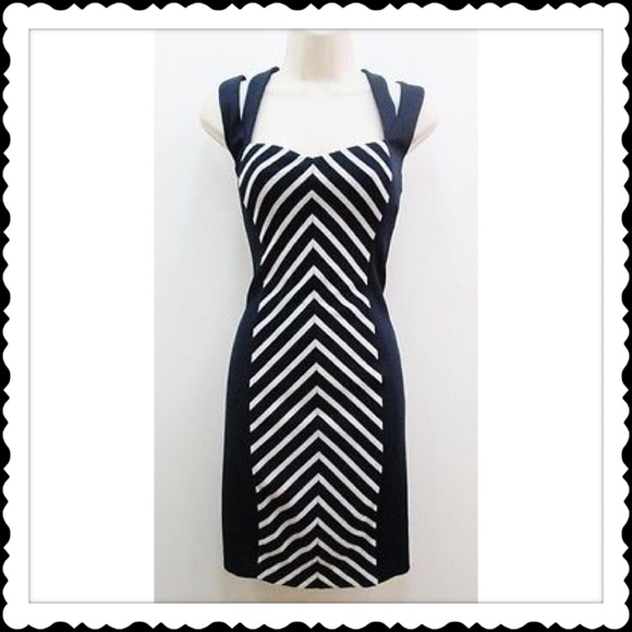 NEW - Never worn Guess - Bodycon Dress