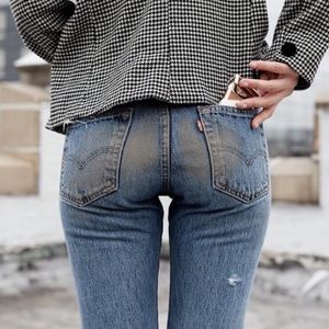 Distressed Levi Jeans