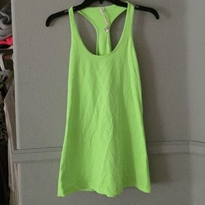 LULULEMON TOP