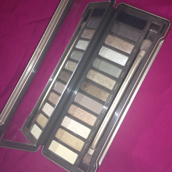Naked2 pallet - Picture 2 of 2