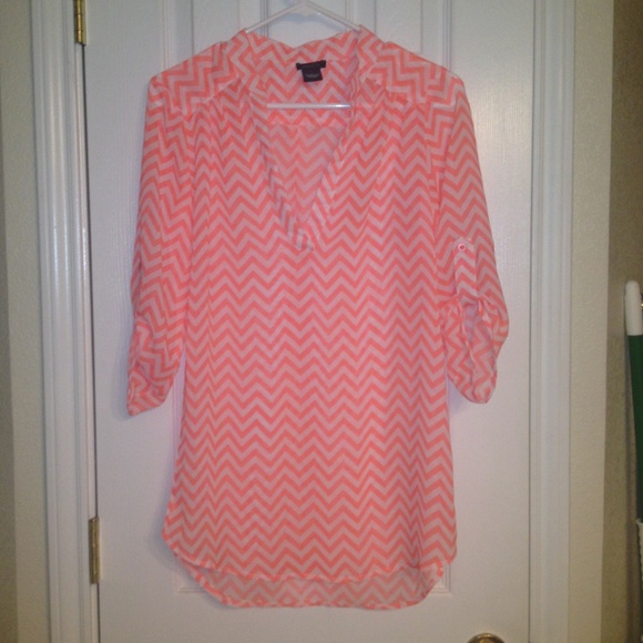 ❌Sold❌Rue 21 sheer chevron blouse