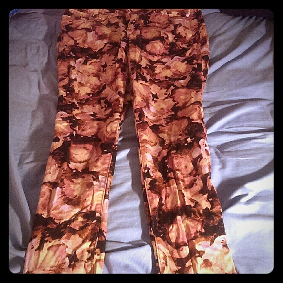 Vera Wang Skinny Floral Pants