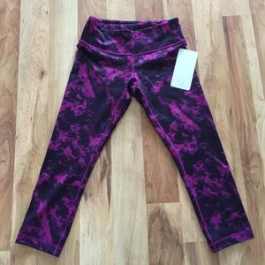 Lululemon Wunder Under Crop II