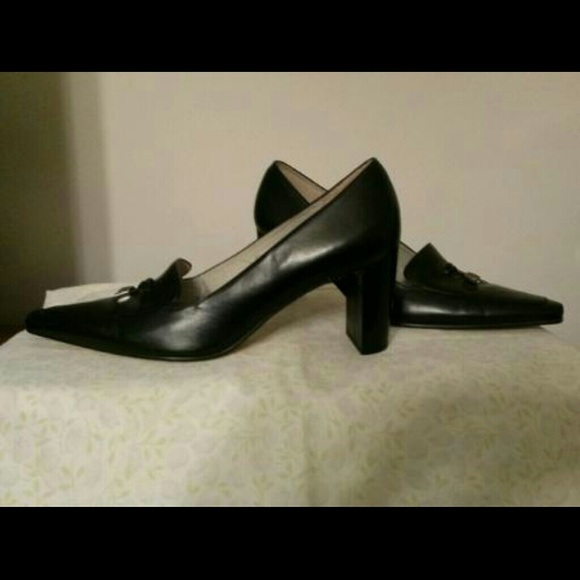 Ralph Lauren Carmella Leather Pumps