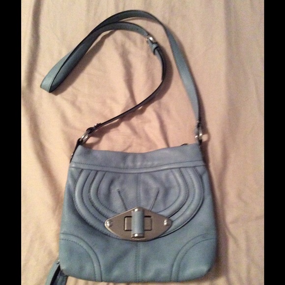 Cute blue purse!