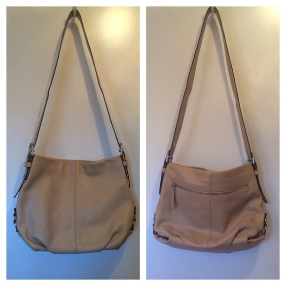 Genuine Coach Beige Leather Shoulder Bag