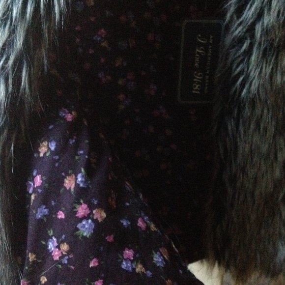 Heritage Faux Fur Vest - Picture 3 of 3