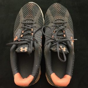 Under Armour snickers