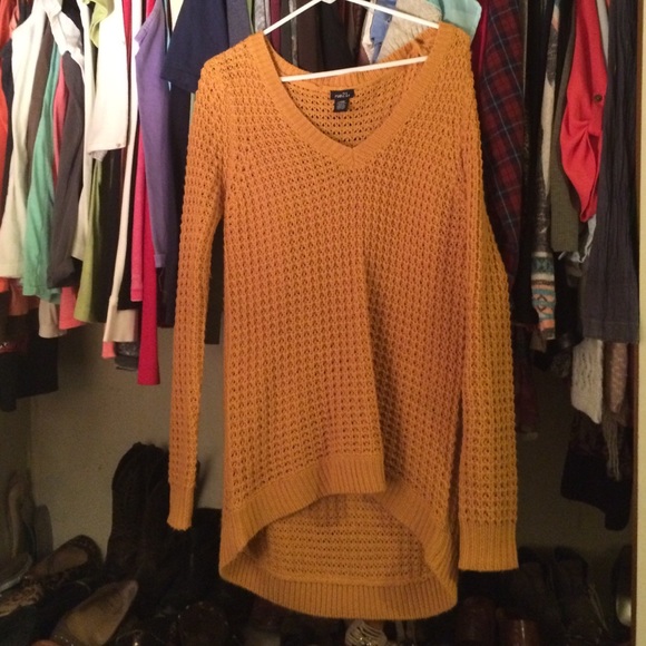 Sweater - Picture 1 of 1