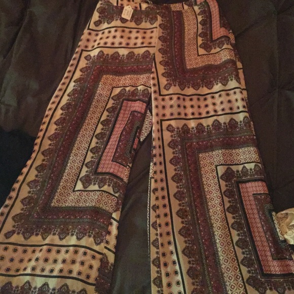 Patterned pants - Picture 2 of 2