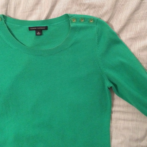 banana republic green sweater