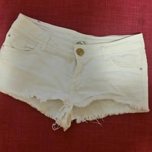 White denim hotpants