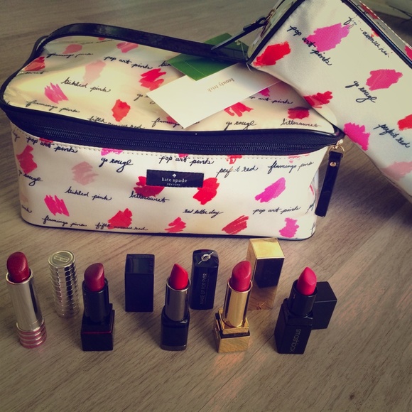 NEW LISTING - Kate Spade Cosmetic Case Set NWT