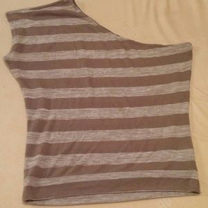 One shoulder fashion top