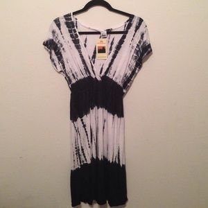 🌸Black and white tie dye dress🌸