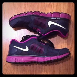 Nike Dual Fusion ST 2