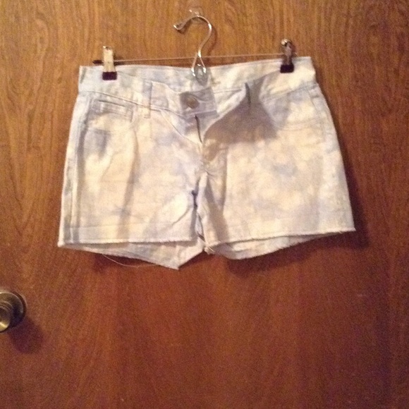 Old navy tie die Jean shorts - Picture 1 of 1