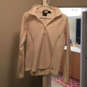 Mountain Hardware white pullover