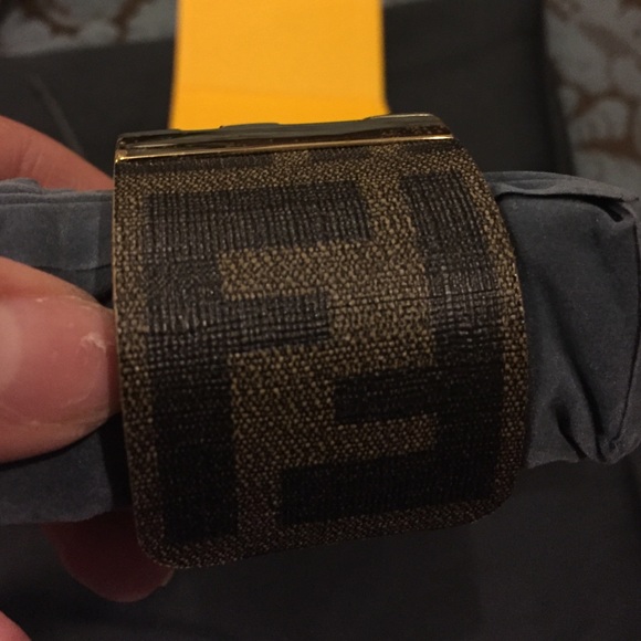 Sold!!!!!!!!!!! Fendi pre loved cuff bracelet - Picture 2 of 3