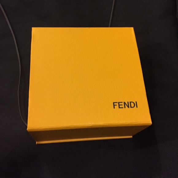 Sold!!!!!!!!!!! Fendi pre loved cuff bracelet - Picture 3 of 3