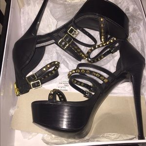 Steve Madden size 9 Romina shoes