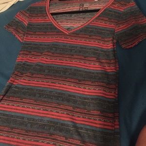 Nollie v-neck (PacSun)