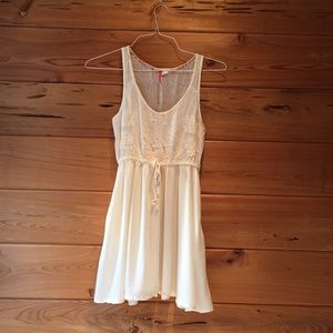 Off white dress with pockets