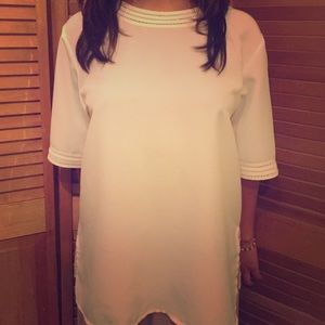 Super cute comfy over size shirt. Size large