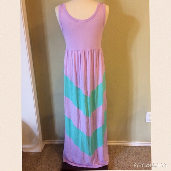 NWOT Easy breezy Maxi dress 💞 - Picture 3 of 3