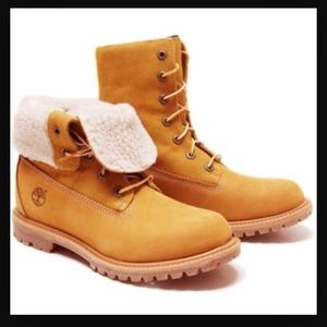 Brand New Women's Timberland Winter Boots
