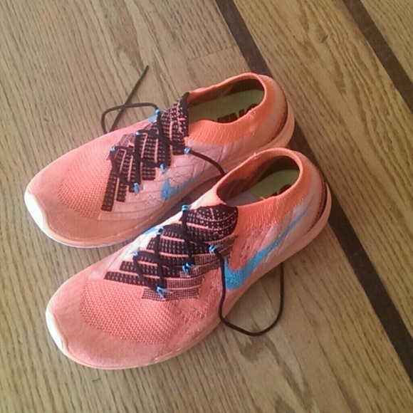 Running Shoes