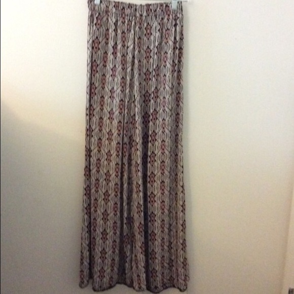 Brandy Melville flowy pants